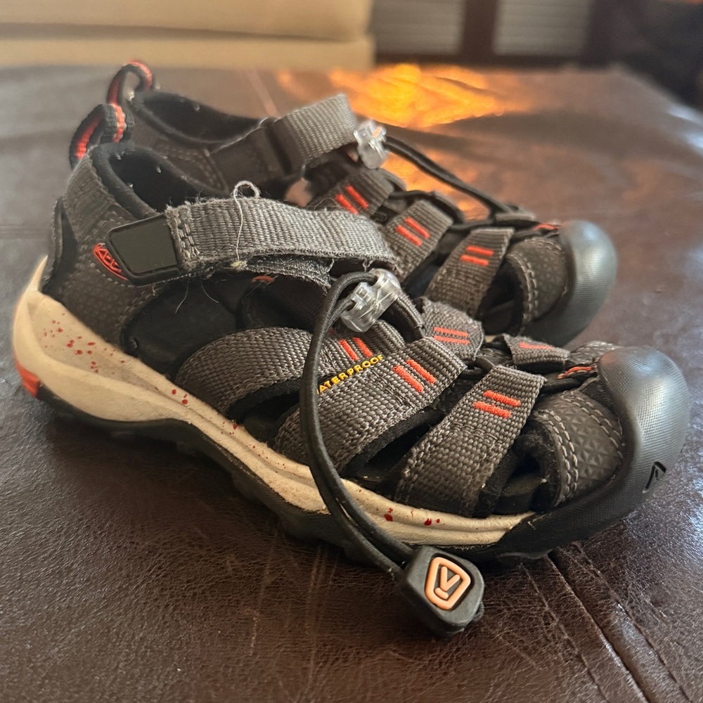 Keen Toddler Black and Gray Water Shoes